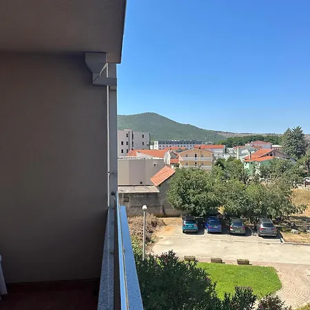 100m2 Near Church - 3 Bedrooms - 3 Bathrooms - Parking Appartamento
